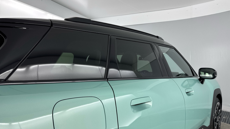 MINI Aceman 135kW E Classic 43kWh 5dr Auto Electric Hatchback